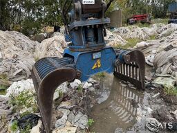 Mitsubishi SM120-8 Crawler Excavator – 3 Buckets – 6,400 Hour
