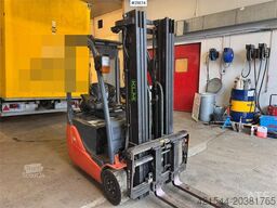 Toyota BET15 Electric Forklift.