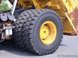 Komatsu HD405 -8E0 | 77 TON | GOOD TIRES
