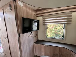 Bürstner Ixeo I746 mit Luftfederung und Hubstütze