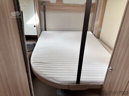 Bürstner Ixeo I746 mit Luftfederung und Hubstütze