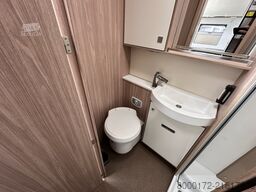 Bürstner Ixeo I746 mit Luftfederung und Hubstütze