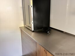 Mercedes-Benz Foodtruck, Imbisswagen, Food Truck mit neuer Küche und Ausstattung