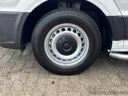 VW Crafter 2.0 TDI 140pk Personenvervoer Taxi Rols...