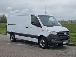 MERCEDES-BENZ SPRINTER 317 L2H2 RWD Mbux10