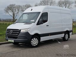 MERCEDES-BENZ SPRINTER 317 L2H2 3.5T-Trekhaak!