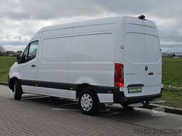 MERCEDES-BENZ SPRINTER 317 L2H2 3.5T-Trekhaak!