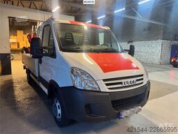 Iveco 50C18 Flatbed Truck with Rear-Mounted HMF Crane –