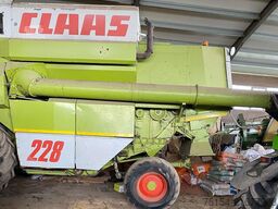 CLAAS Commandor 228