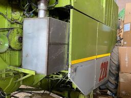 CLAAS Commandor 228