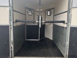 Fautras Provan 2 Pferdeanhänger 2t.