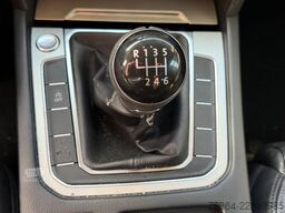VW Passat Variant 1.6 TDI 88 KW Motorschaden.....