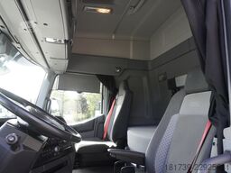 Renault VP K520 6x4 Medium / Tajfun LIV 120 K