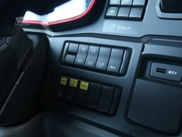 Scania S650 V8 NGS 6X2-4/ FULL AIR/ RETARDER/ LEDER/ A...
