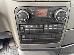 MAN 6X2,tautliner,8 tons vooras, Blatt -luft gefederd