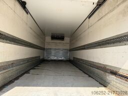 DAF LF 290 19T FRIGO CARRIER - BOX 8m40 x 2m46 x 2m...