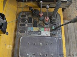 Unimog U 1000 427/10 Kran Hiab 090 KM: 8.600