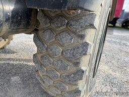Unimog U 1000 427/10 Kran Hiab 090 KM: 8.600