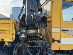 Unimog U 1000  427/10 Kran Hiab 090 KM: 8.600