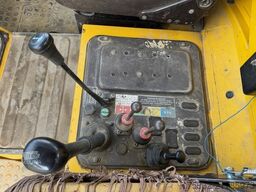 Unimog U 1000  427/10 Kran Hiab 090 KM: 8.600