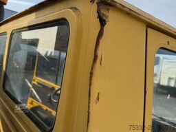 Unimog U 1000 427/10 Kran Hiab 090 KM: 8.600
