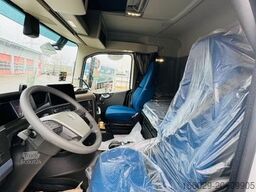 VOLVO FH 500 8x4 Kran F710 RA2.27 Jib & Winde Sofort