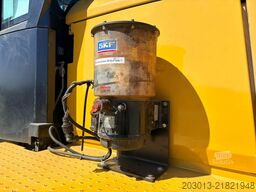 CATERPILLAR 930M Radlader mit Schaufel 2.090 BTH