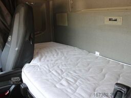 VOLVO FH 460, EURO 6, I-PARK COOL, VEB +, TAIL LIFT