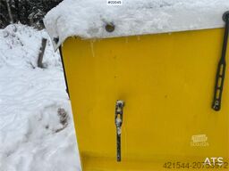 Vama salt/sand spreader. Lightly used!