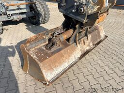 LIEBHERR A918 Compact Mobilbagger *10.886 Std.