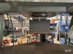 Hydraulisk verkstedpresse 60 tonn med hydraulikkag