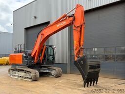 Hitachi ZX210LC-6