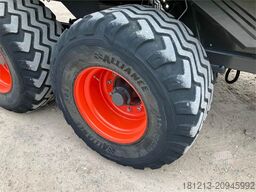 CLAAS Quadrant 5300 Evolution FC Tandem