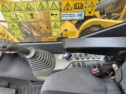 Komatsu PC210LCi-10