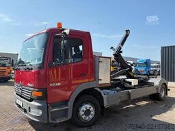 Mercedes-Benz Atego 1218 + HYVALIFT HAAKARM SYSTEEM + MANUAL