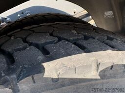 Mercedes-Benz Atego 1218 + HYVALIFT HAAKARM SYSTEEM + MANUAL