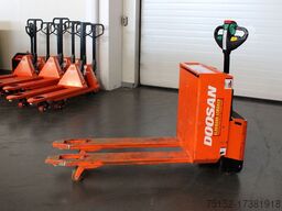 Doosan LEDH 18AC   Tragkraft  1.800  kg