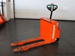 Doosan LEDH 18AC   Tragkraft  1.800  kg