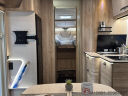 EURAMOBIL Integra Line IL 720 EF 2 x Mondial+ Design Paket