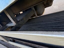 TRACON UDEN TO S 1220