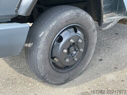 MercedesBenz 4x2 809D