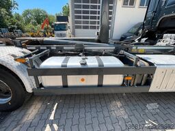MERCEDES-BENZ Antos 2543 6x2BLL Klima Abroller Meiller RK20.67