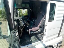 MAN TGX 18.440 XXL Mega LL höhenverstellbare Sattelp