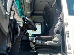 MAN TGX 18.440 XXL Mega LL höhenverstellbare Sattelp