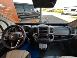 PÖSSL Summit 600 Plus Markise Solar Navi AHK