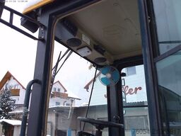  ZL 12 F**MIT SCHNEESCHILD