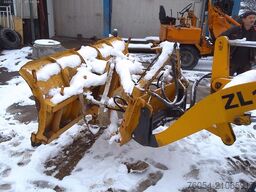  ZL 12 F**MIT SCHNEESCHILD