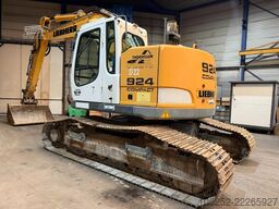 LIEBHERR R924 COMPACT - FULL HYDR - 25.7T - A/C - CE - B...