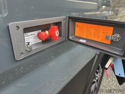 HYMER/ERIBA Yellowstone Fiat 640 8G ACC Solar AHK 3.5T