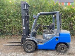 Toyota 06-8FD30F Tonero 30 HST